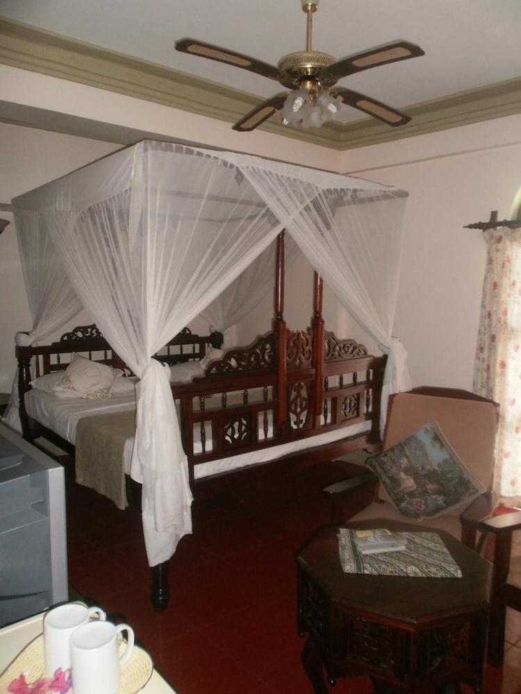 Asmini Palace Hotel Zanzibar Екстериор снимка